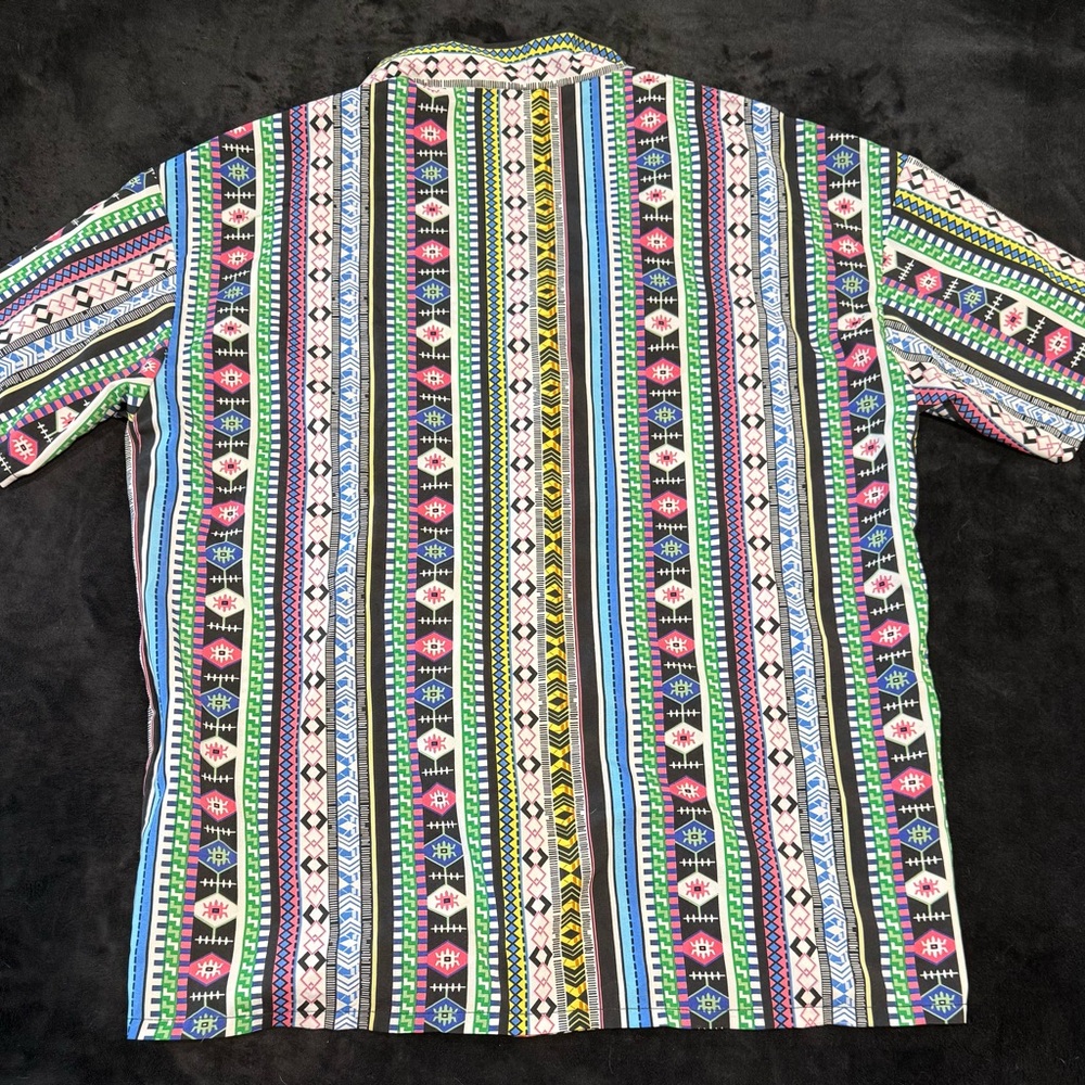 Multicolor Geometric Two-Piece Set - Picture 4 of 7
